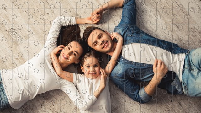 Skládání puzzle nás dělá šťastnější